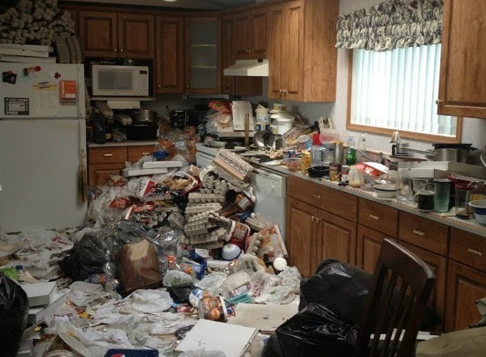 before-cleaning-hoarder-house-1 We Buy Hoarder Houses in Akron